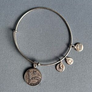 3/$20 Alex And Ani Pisces Charm Bangle Bracelet